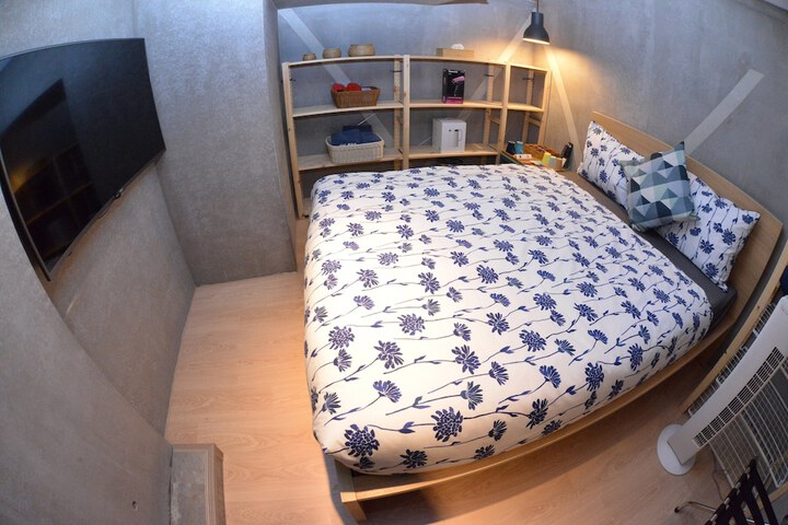 Room 59 of 313