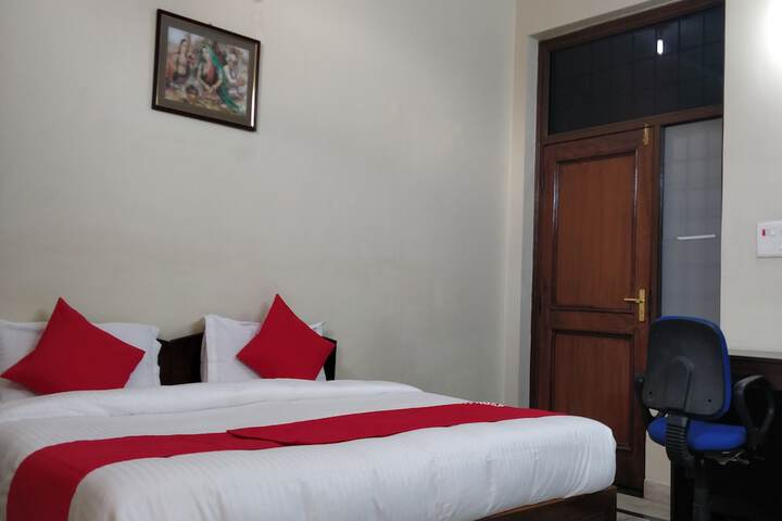 Room 8 of 24