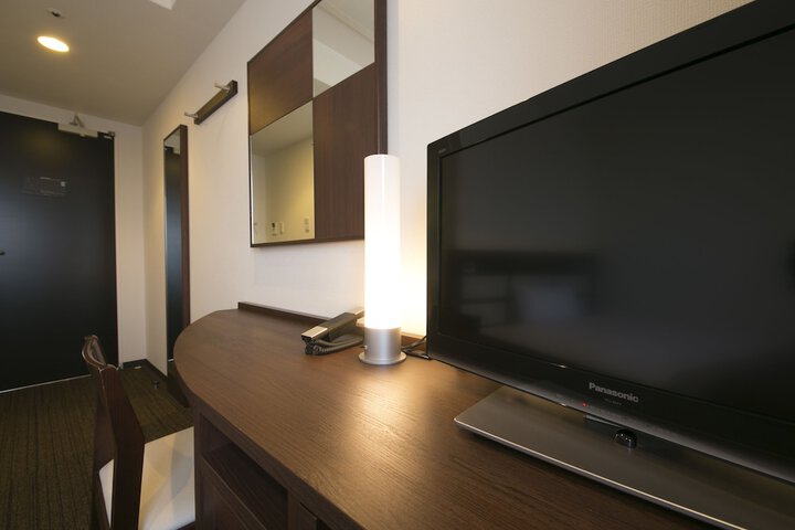 Room 19 of 84