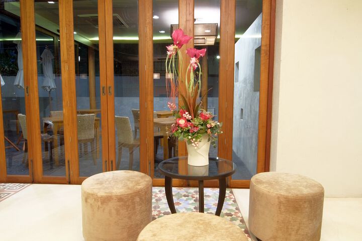 Hotel Interior 4 of 167