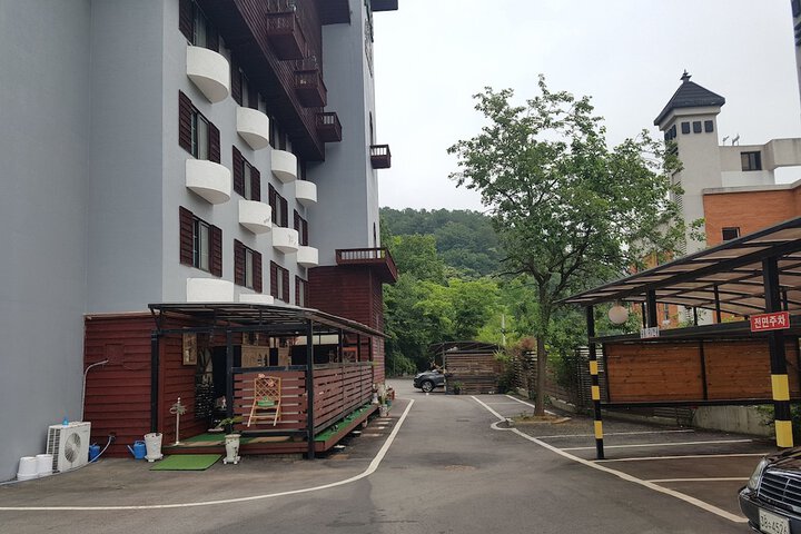 Hotel 32 of 40