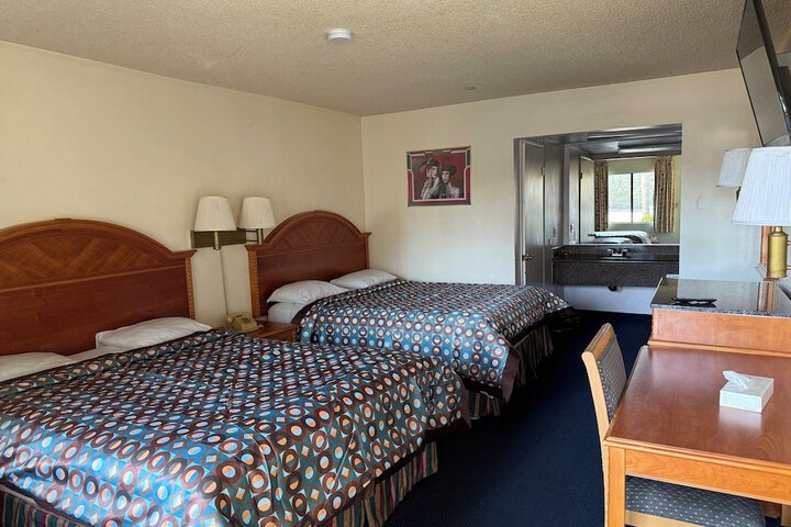 Room 14 of 23