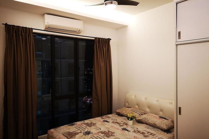 Room 19 of 106