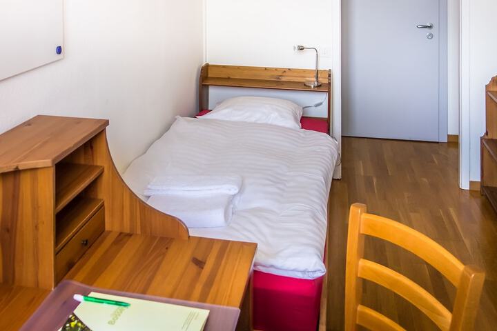 Room 21 of 59