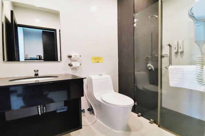 Room 12 of 29