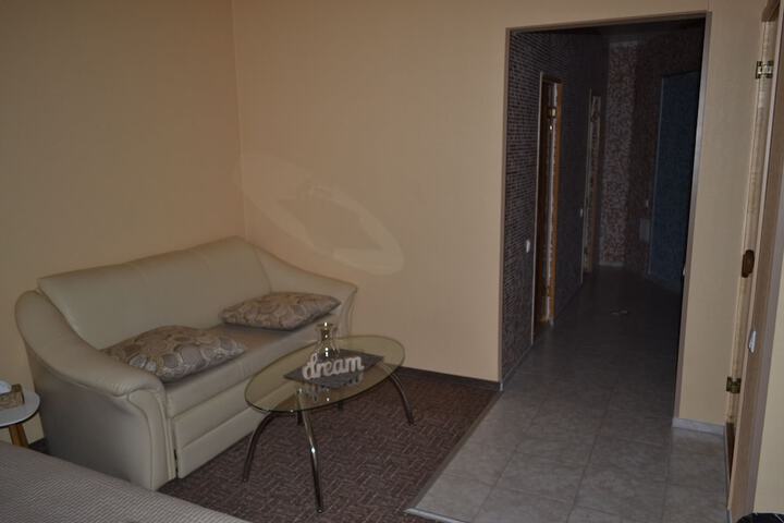 Room 9 of 71