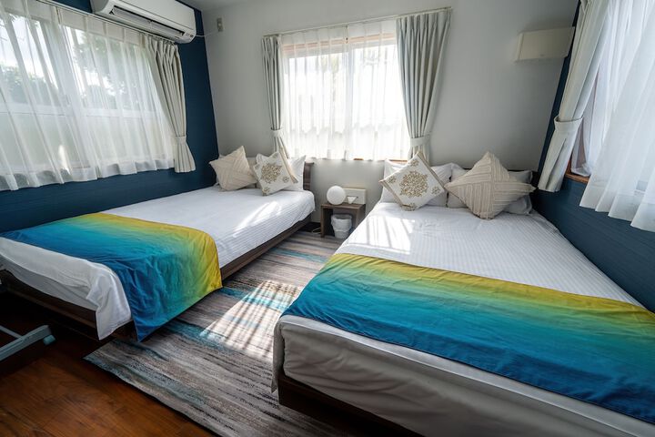 Room 3 of 63
