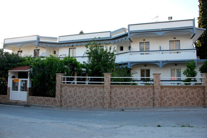 Hotel 65 of 66