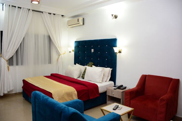 Room 3 of 13