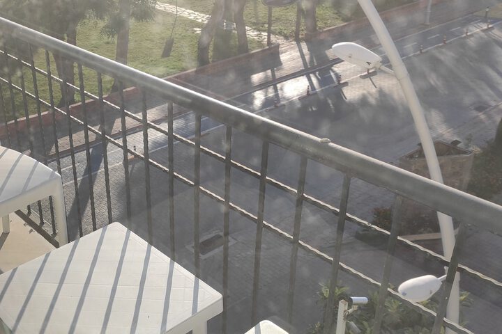 Room 6 of 17