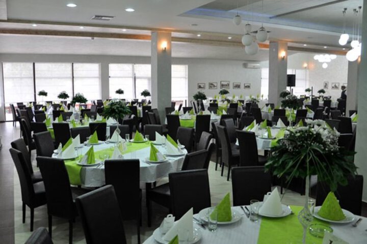 HOTEL JEZERO