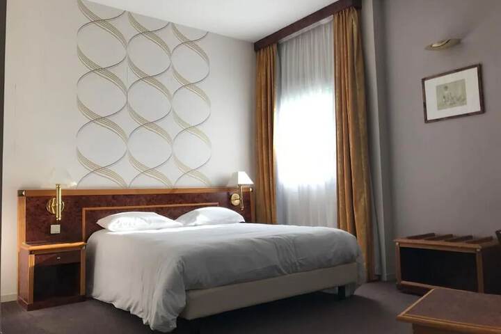 Room 20 of 36