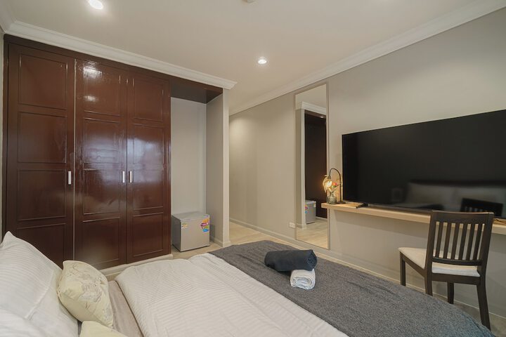 Room 11 of 57