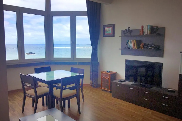 OceanFront Flat II by Canary365 VR