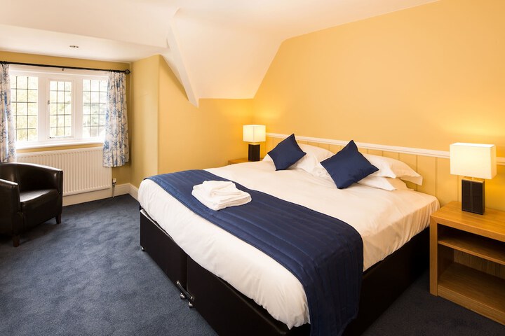 Room 2 of 47