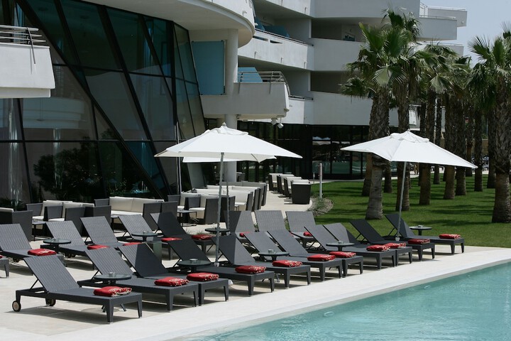 Sundeck 169 of 174