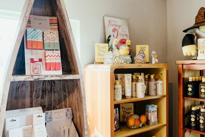 Gift Shop 78 of 131