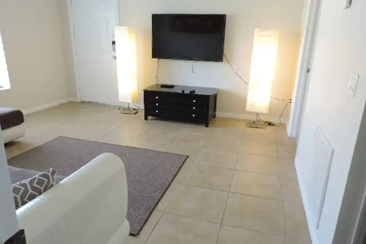 Room 3 of 21