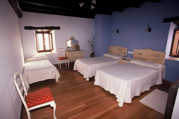 Room 3 of 17