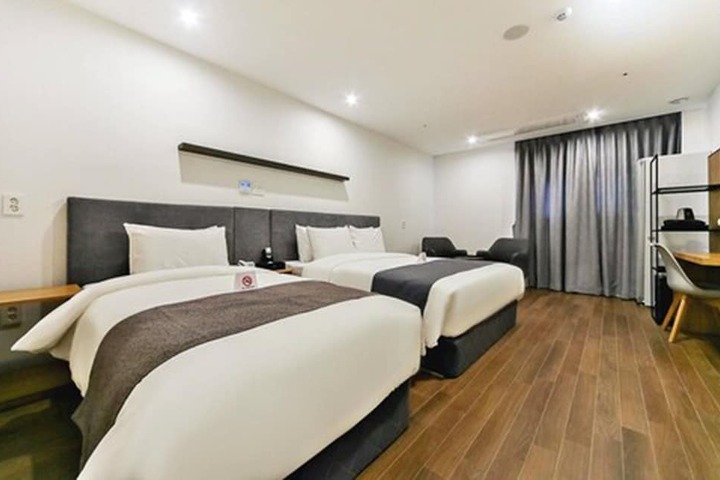Room 19 of 78