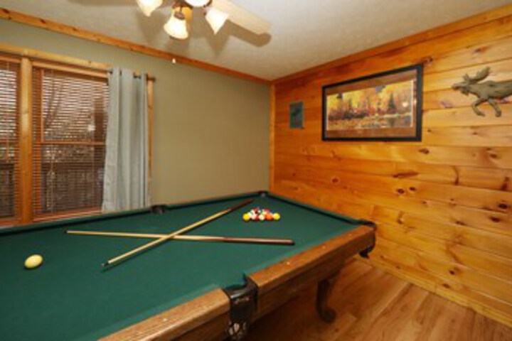Room 6 of 25
