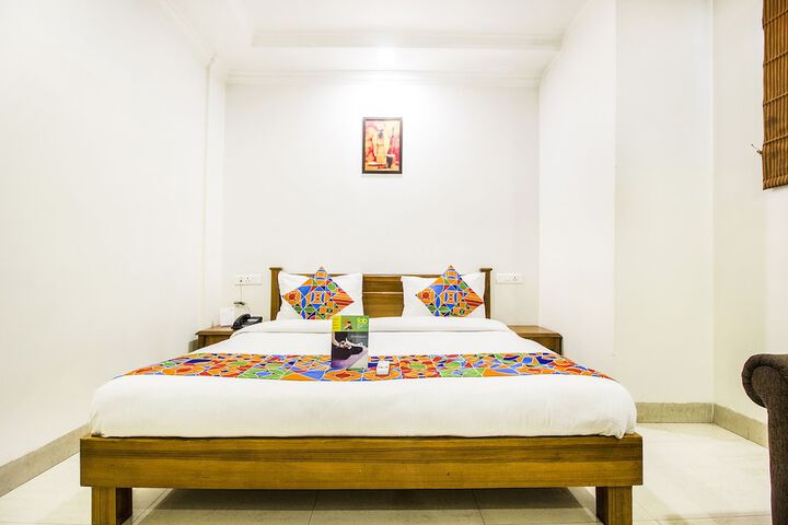 Room 26 of 34