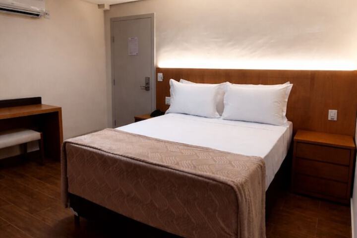 Room 18 of 31