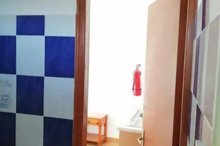 Room 7 of 13