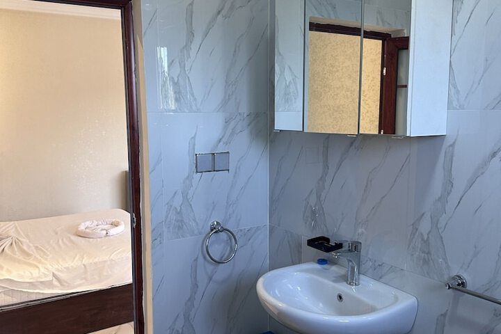 Room 21 of 24