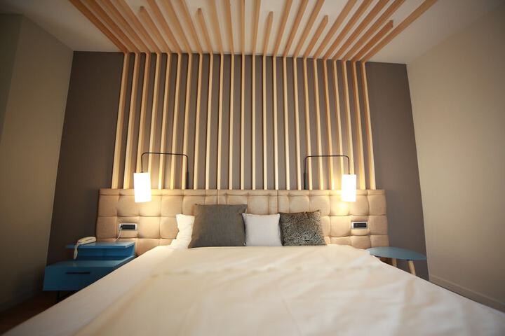 Room 10 of 75