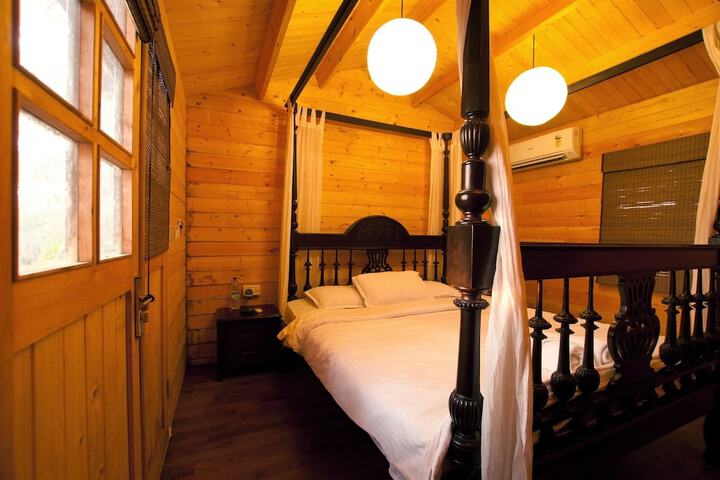 Room 7 of 193
