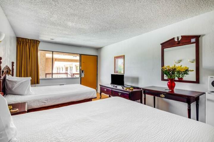 Room 17 of 23