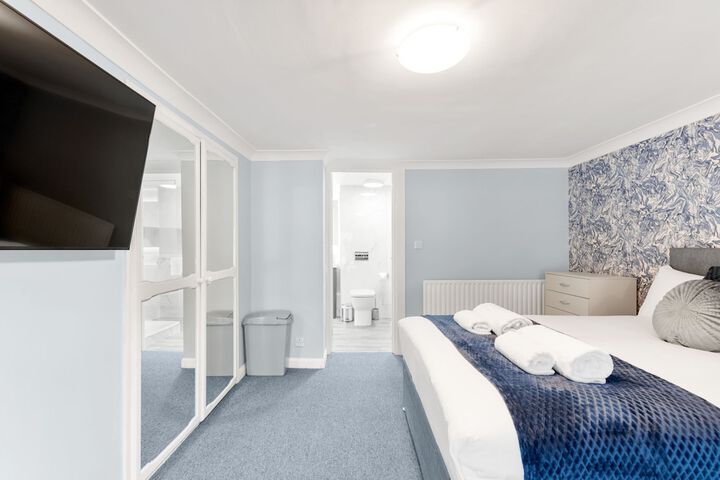 Room 17 of 29