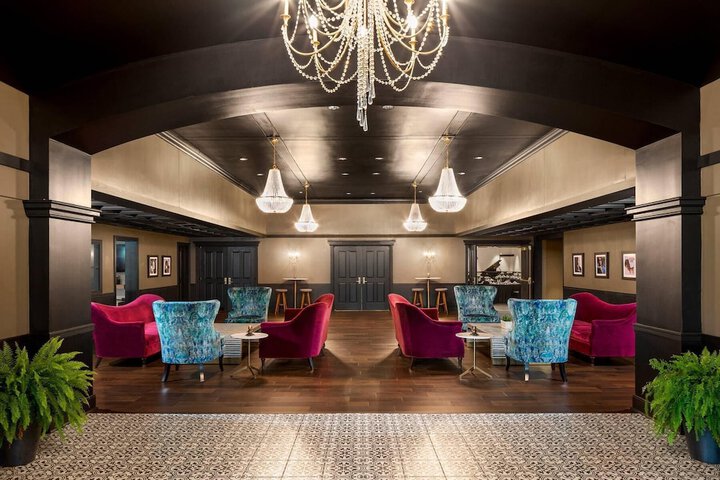 Guest Lobby