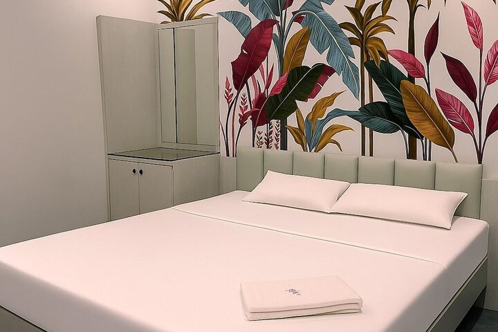 Room 4 of 14