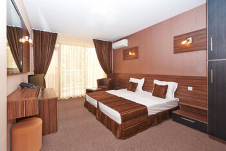 Room 7 of 7