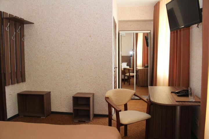 Room 23 of 40