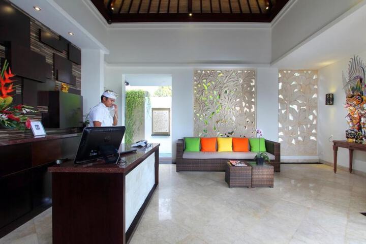 Hotel Lobby