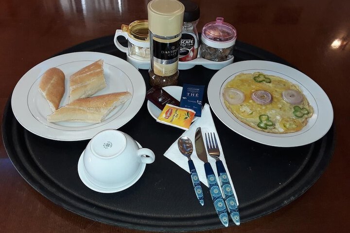 Breakfast/Coffee Service 10 of 12