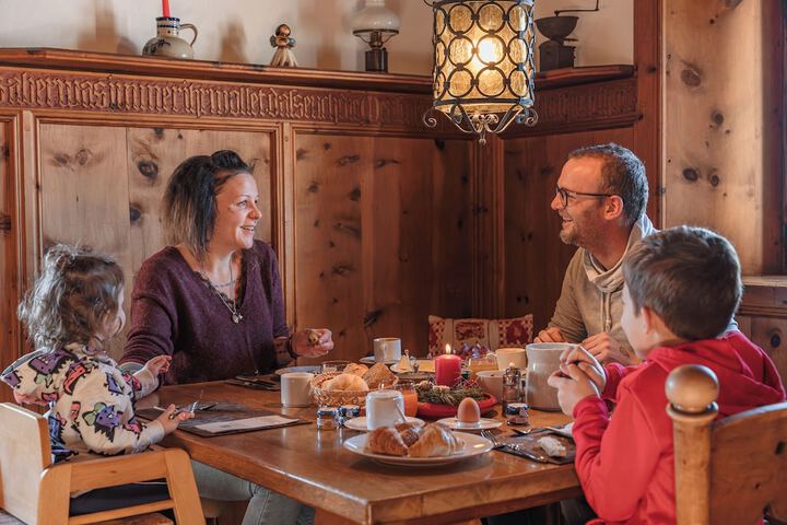 Breakfast/Coffee Service 42 of 67