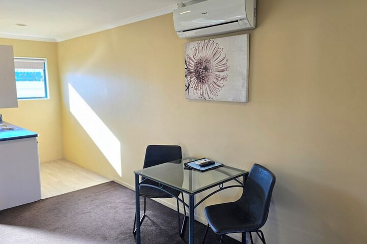 Room 8 of 22