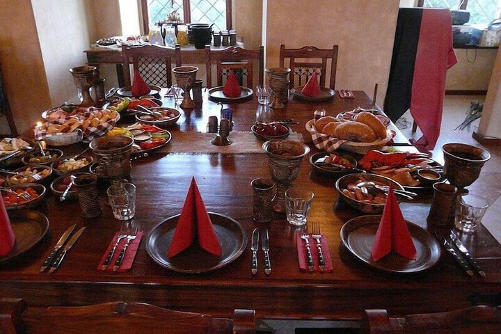 Dining 29 of 40