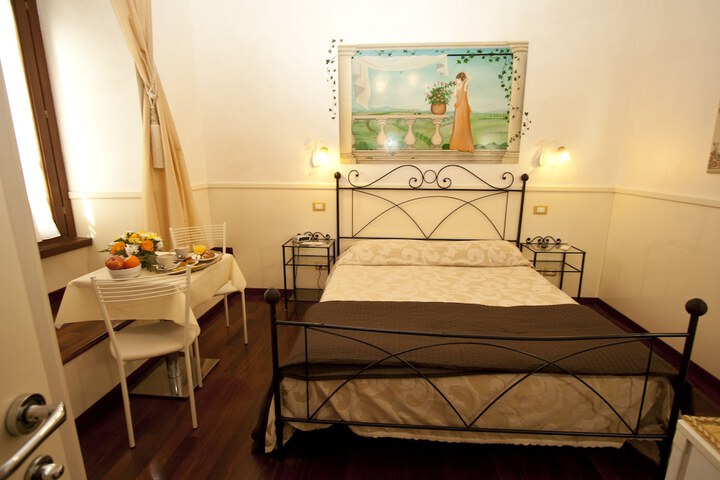 Room 7 of 26