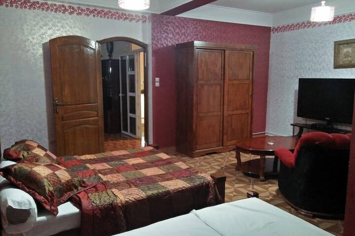 Room 15 of 62