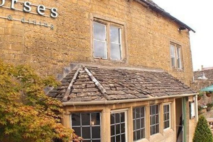 COACH AND HORSES