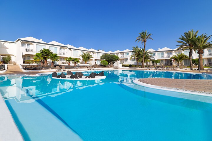 Pool Hotel