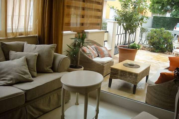 Hotel Interior 4 of 33