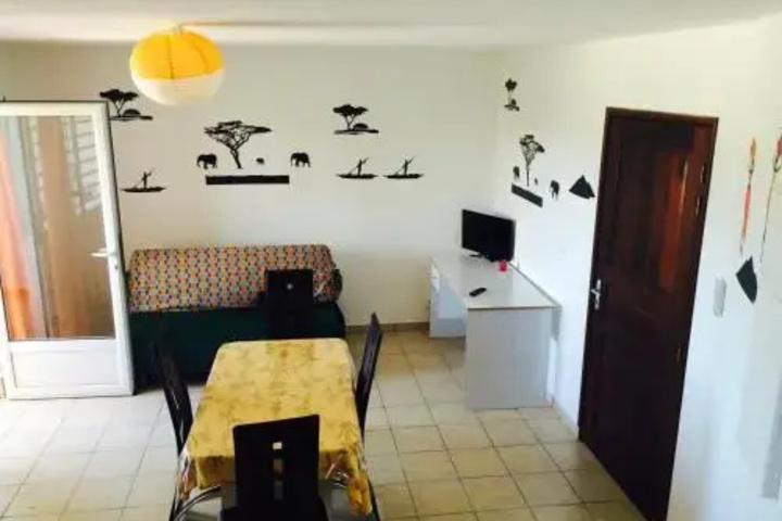 Room 8 of 13