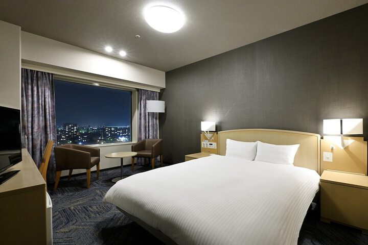 Room 7 of 109