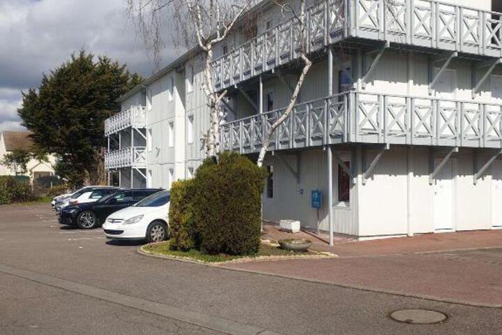 Kyriad Direct Poissy - Acheres